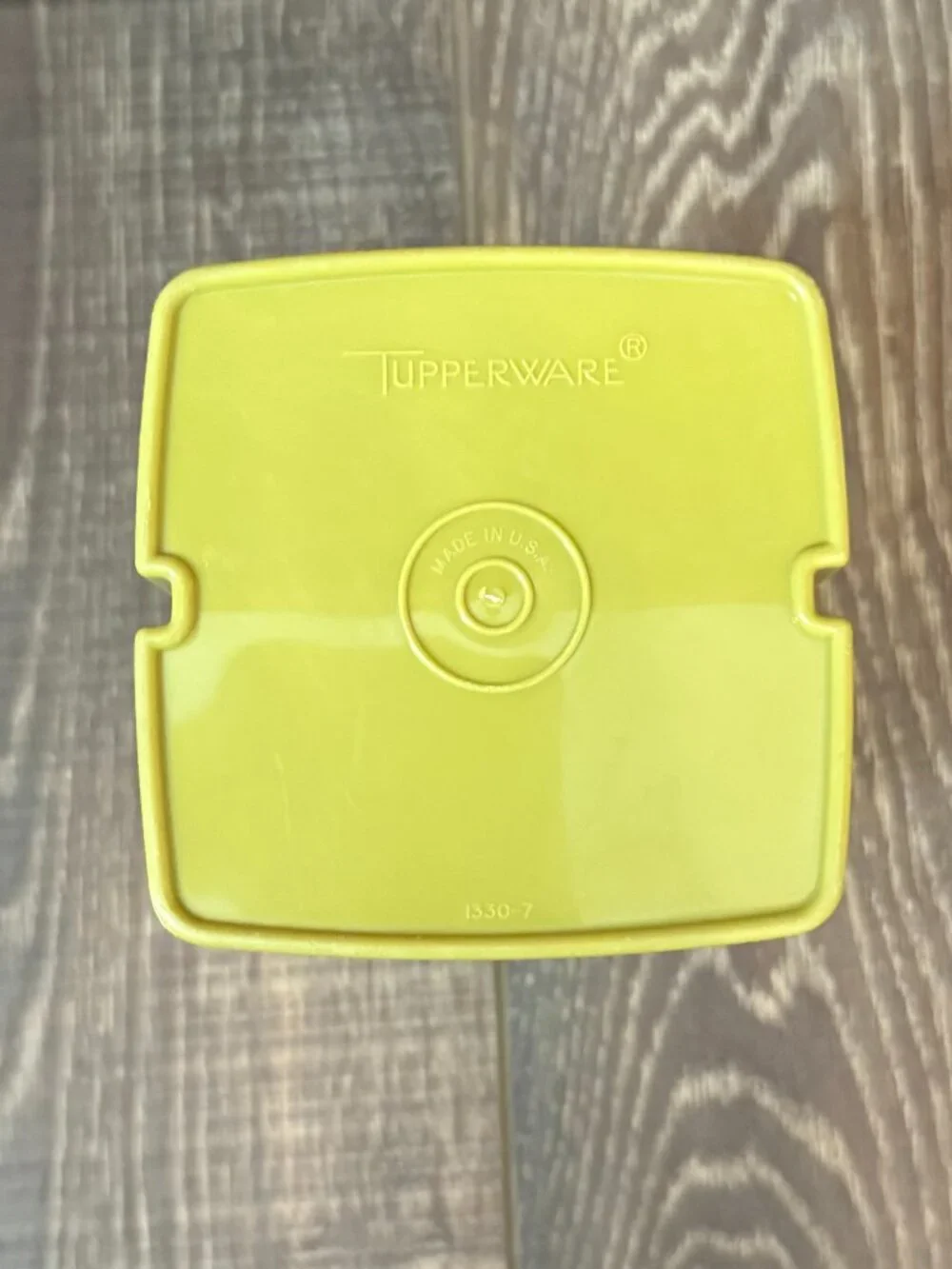 Tupperware Pick-A-Deli Pickle Container